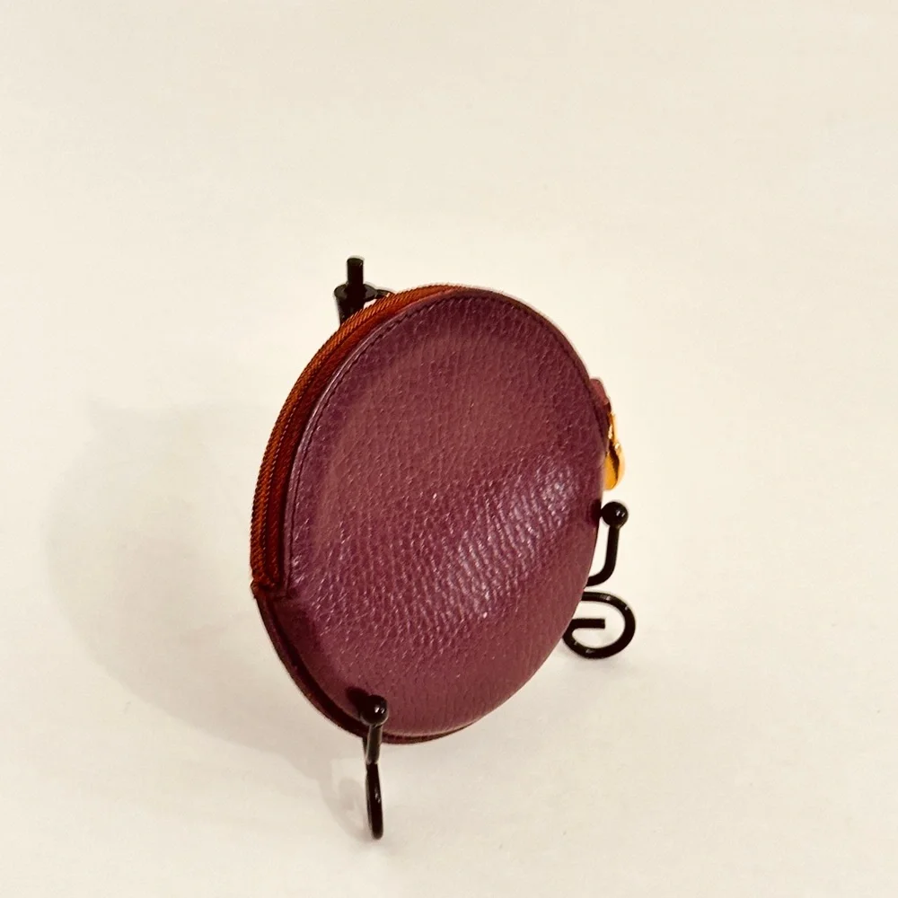 Elegant Cartier Burgundy Leather Coin Purse - Picture 8 of 10